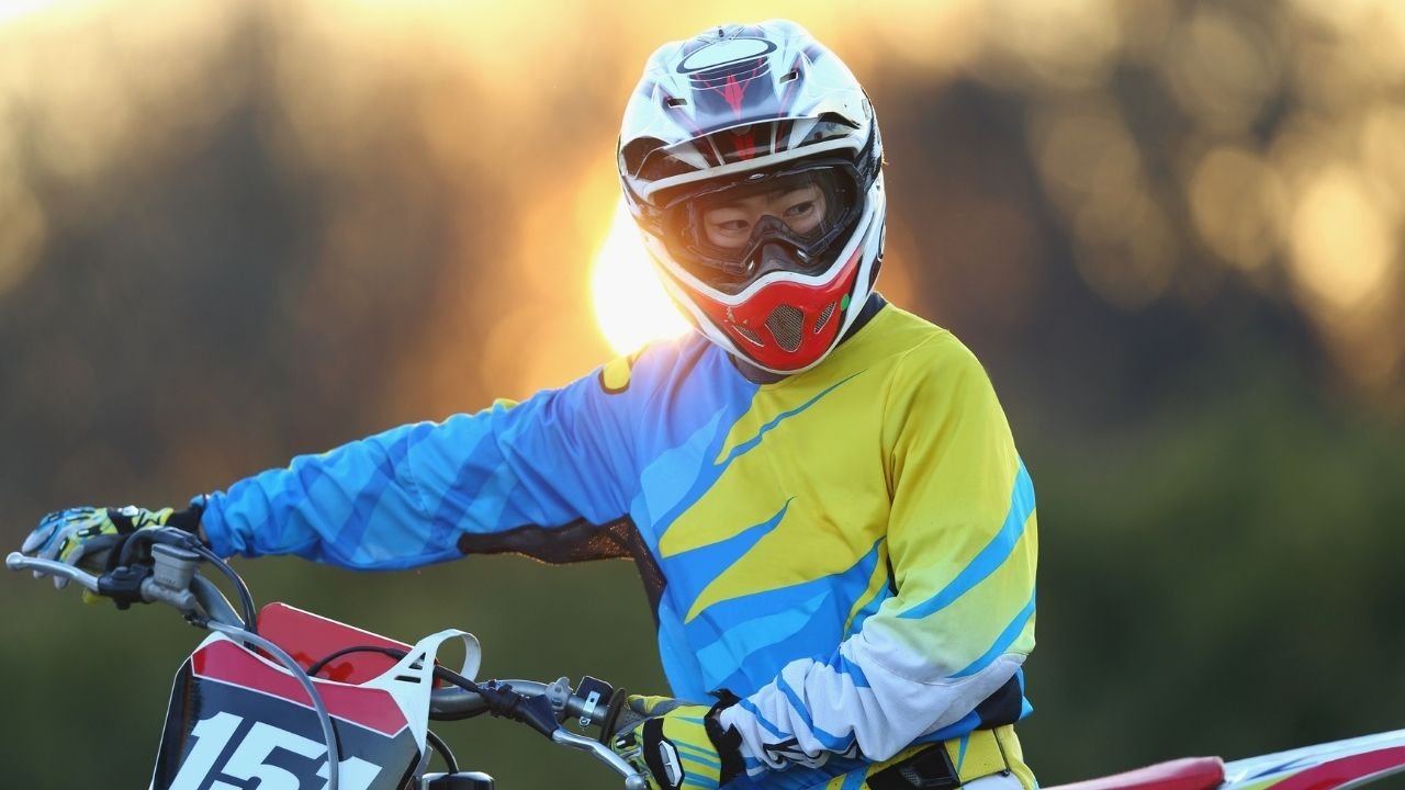 Transmissao de moto - corrente pinhao coroa cambio embreagem