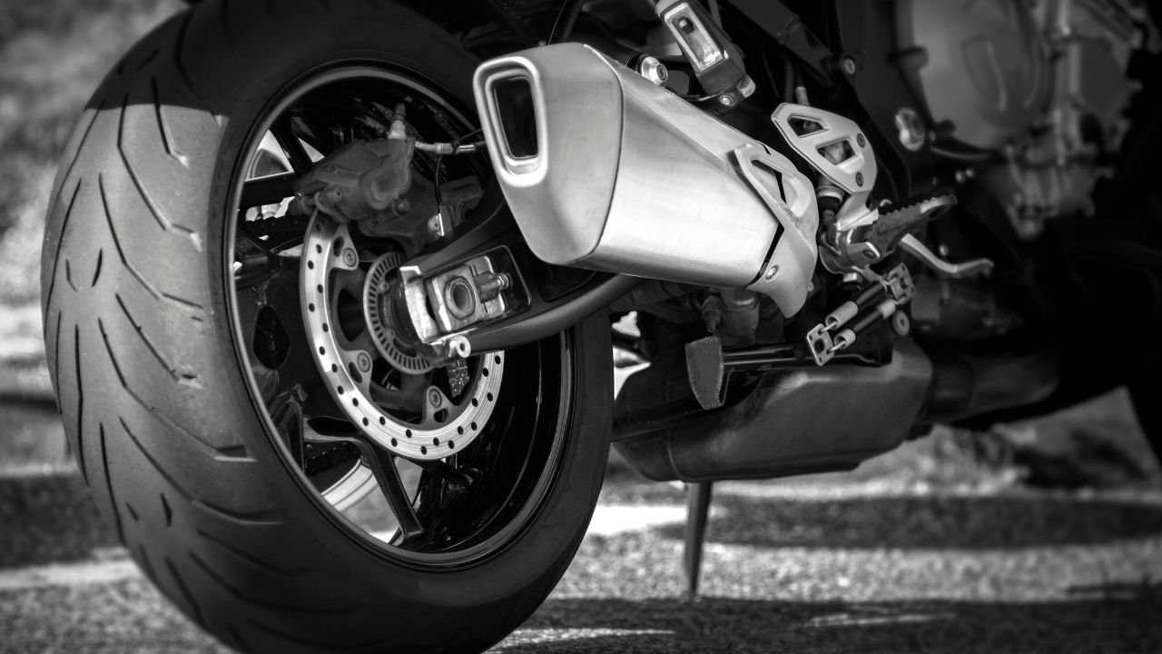 Troca de oleo de moto - quando trocar qual oleo usar quanto custa